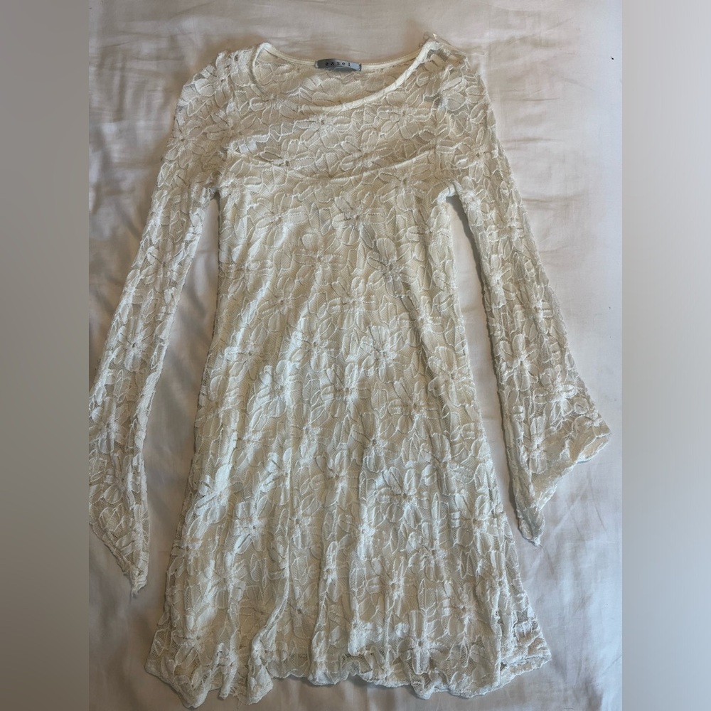Easel midi flower lace white long sleeve dress